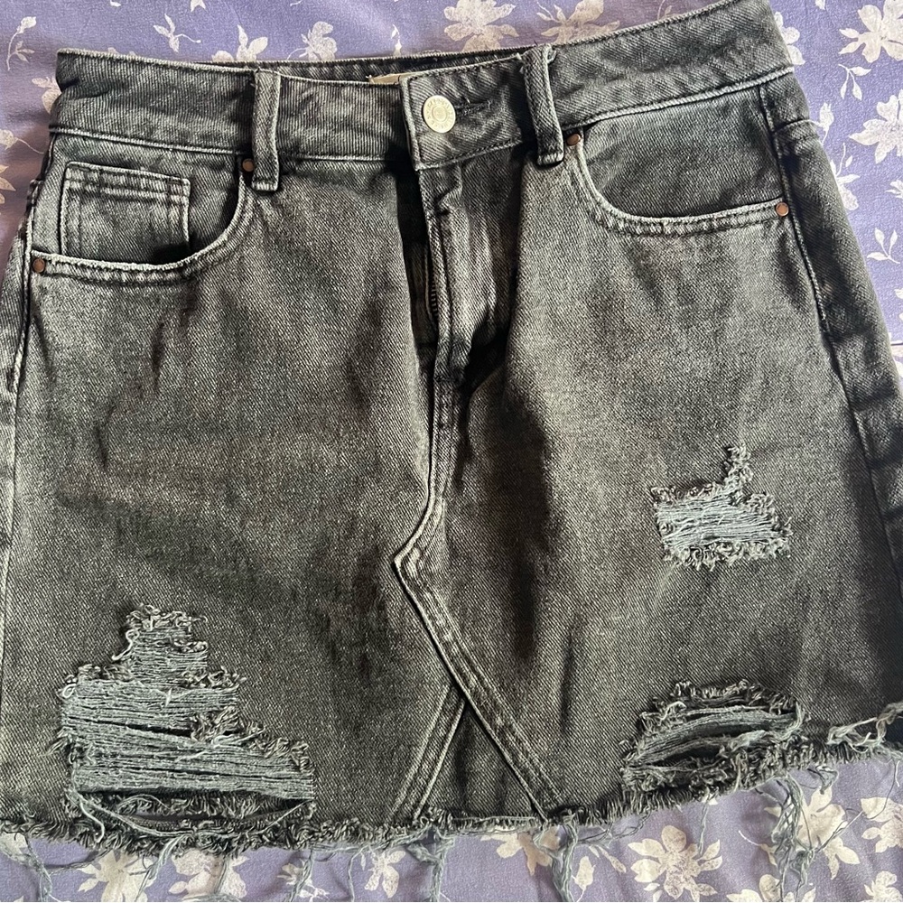 PacSun Charcoal Distressed Mini Skirt